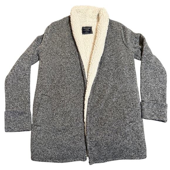 NWOT Abercrombie & Fitch Women Cardigan Sweater Size Small Gray White Collared - Picture 2 of 10